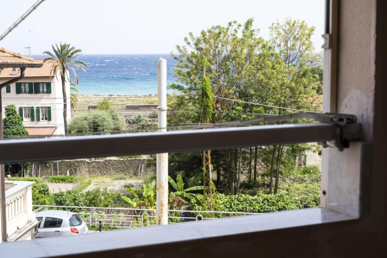 Casa Ambra Mare Apartment บอร์ดิเกรา ภายนอก รูปภาพ