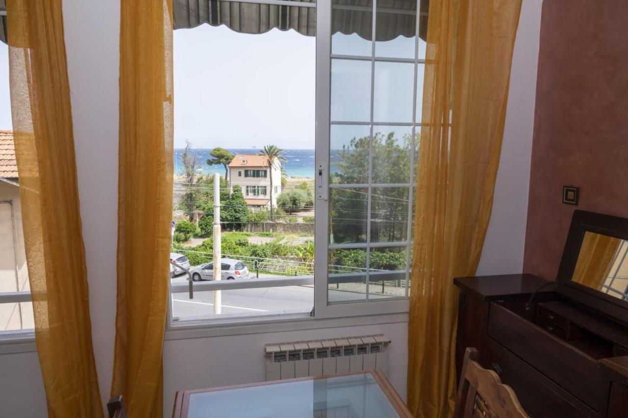 Casa Ambra Mare Apartment บอร์ดิเกรา ภายนอก รูปภาพ