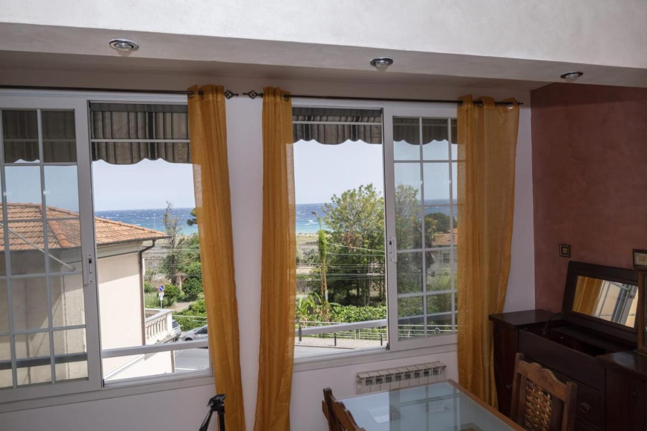 Casa Ambra Mare Apartment บอร์ดิเกรา ภายนอก รูปภาพ